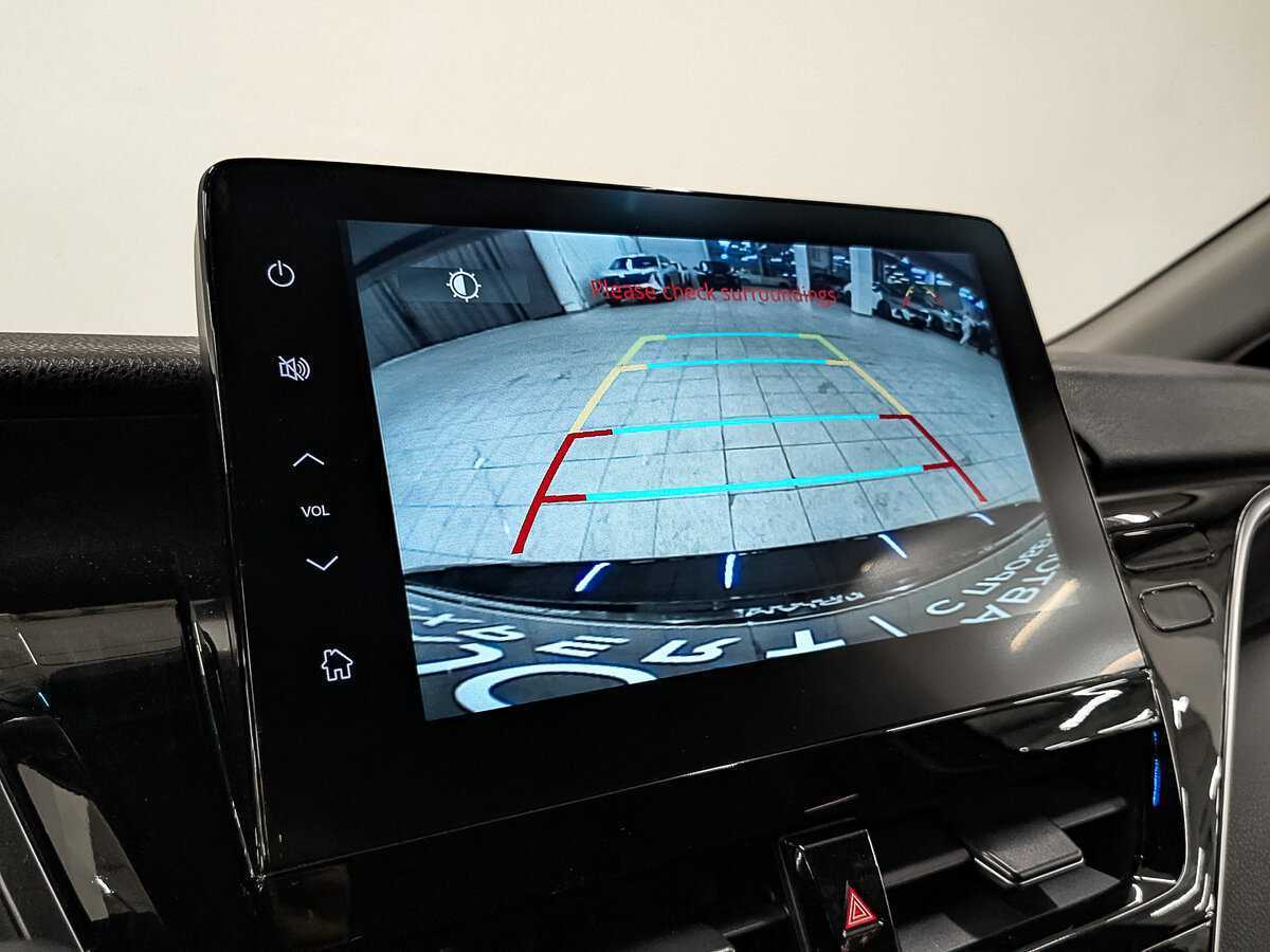 Б/У Тойота Камри 2023 года. Фото: #27