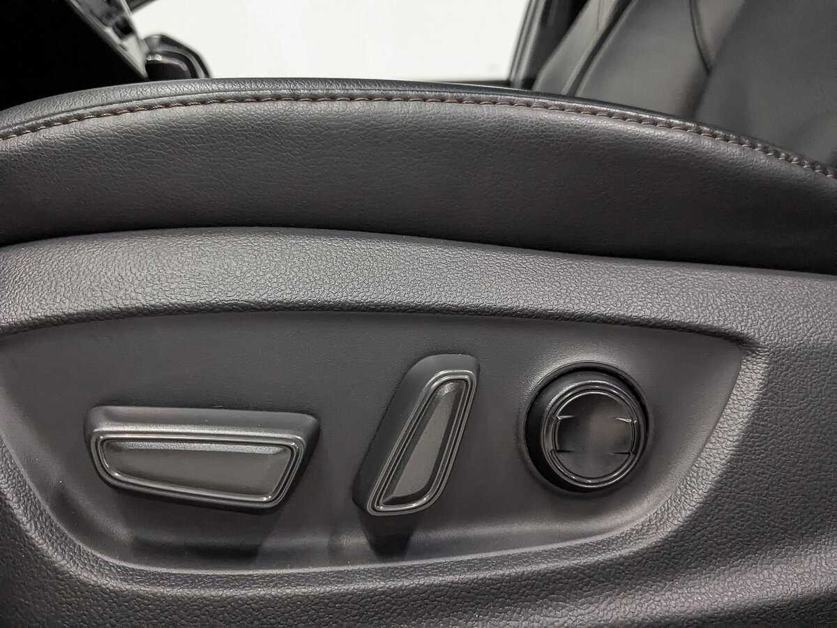 Б/У Тойота Камри 2023 года. Фото: #29