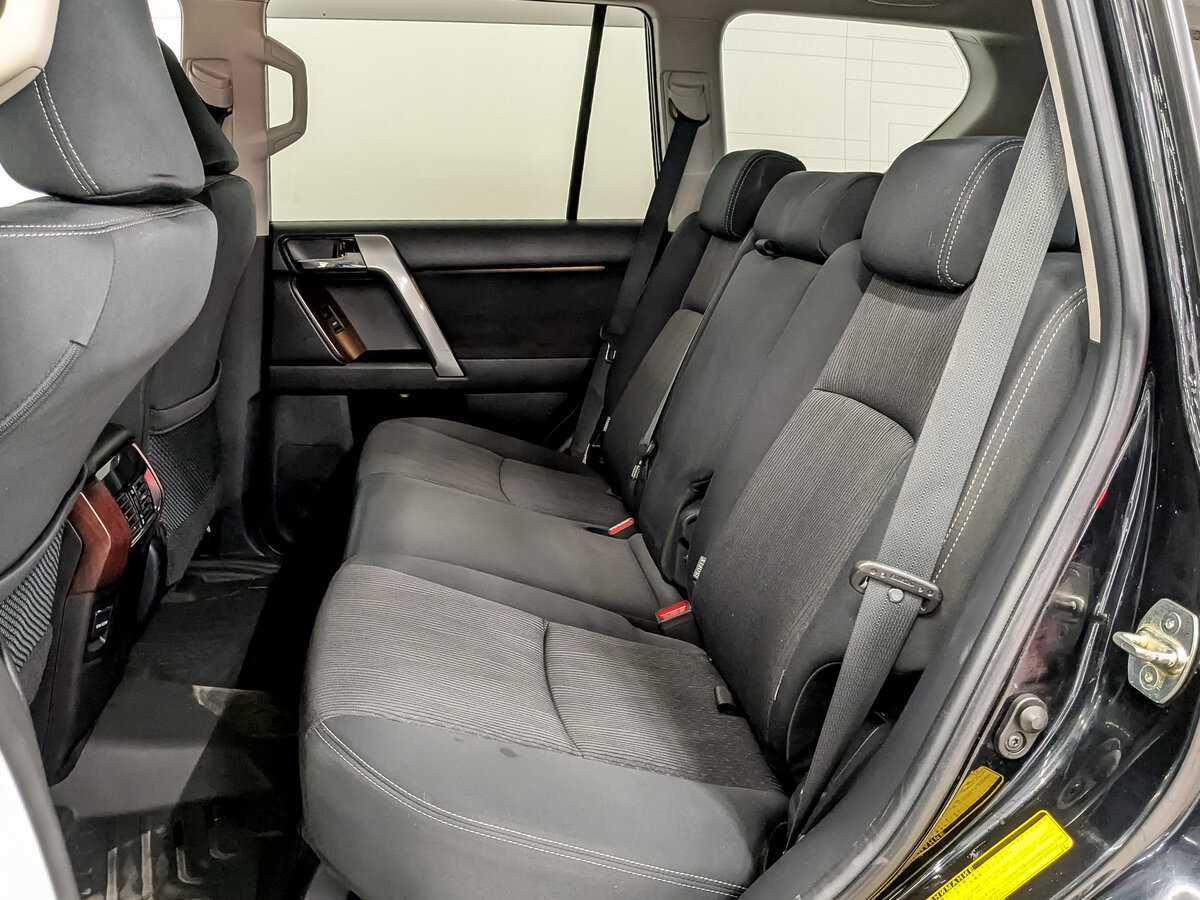 Б/У Тойота Лэнд Крузер Прадо 2015 года. Фото: #11