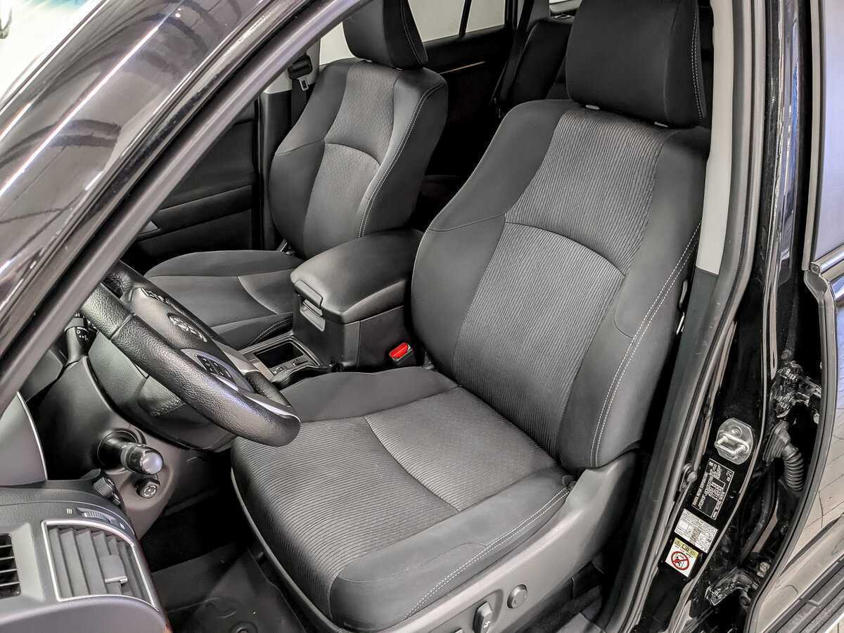 Б/У Тойота Лэнд Крузер Прадо 2015 года. Фото: #17