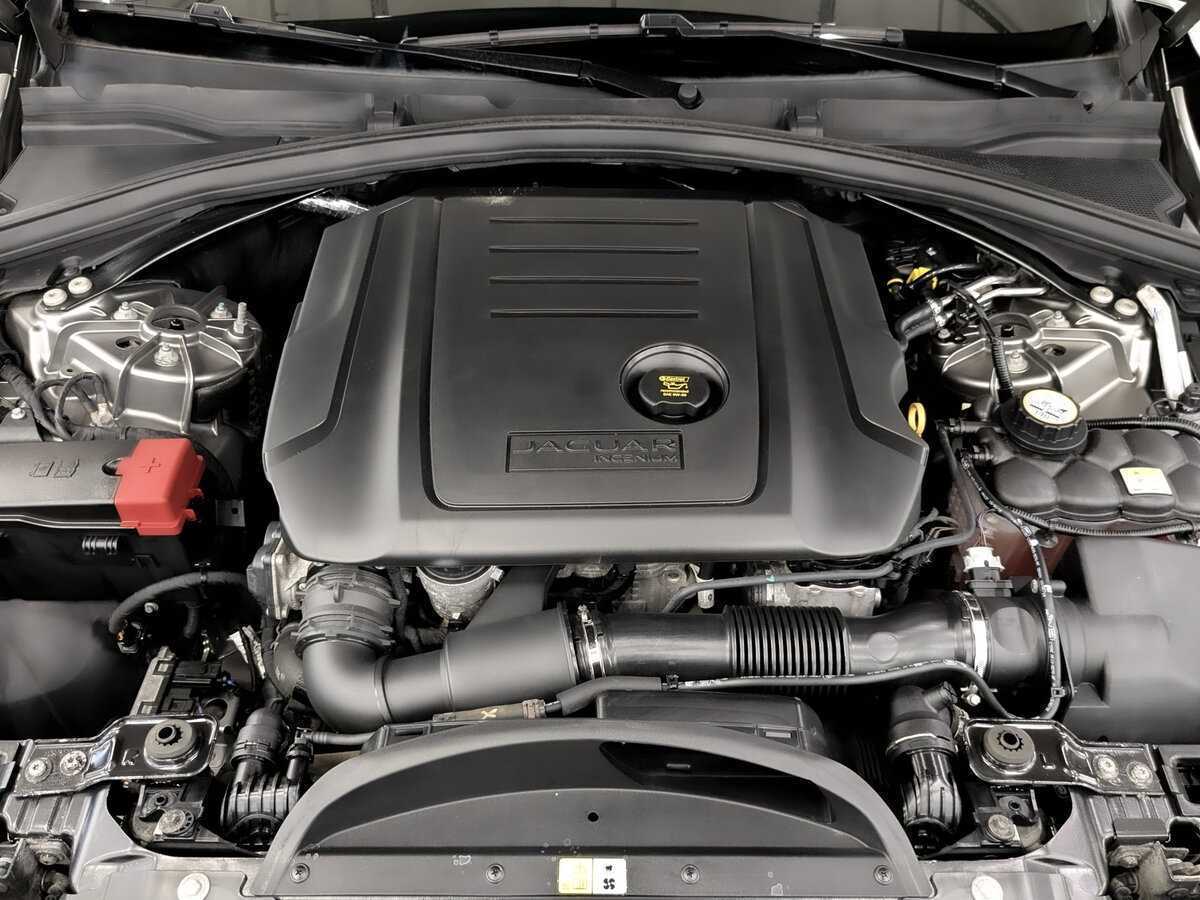 Б/У Ягуар Ф-Пэйс 2018 года. Фото: #8