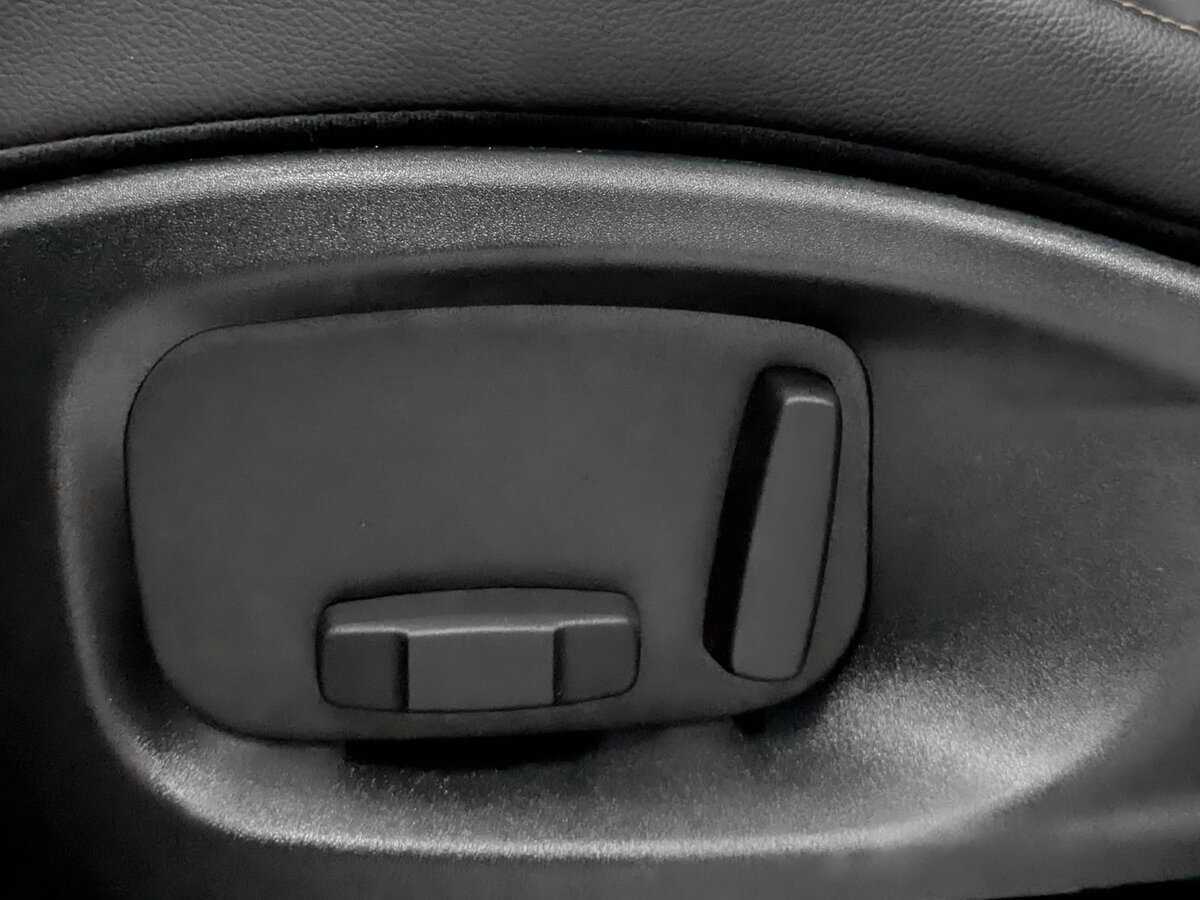 Б/У Ягуар Ф-Пэйс 2018 года. Фото: #18