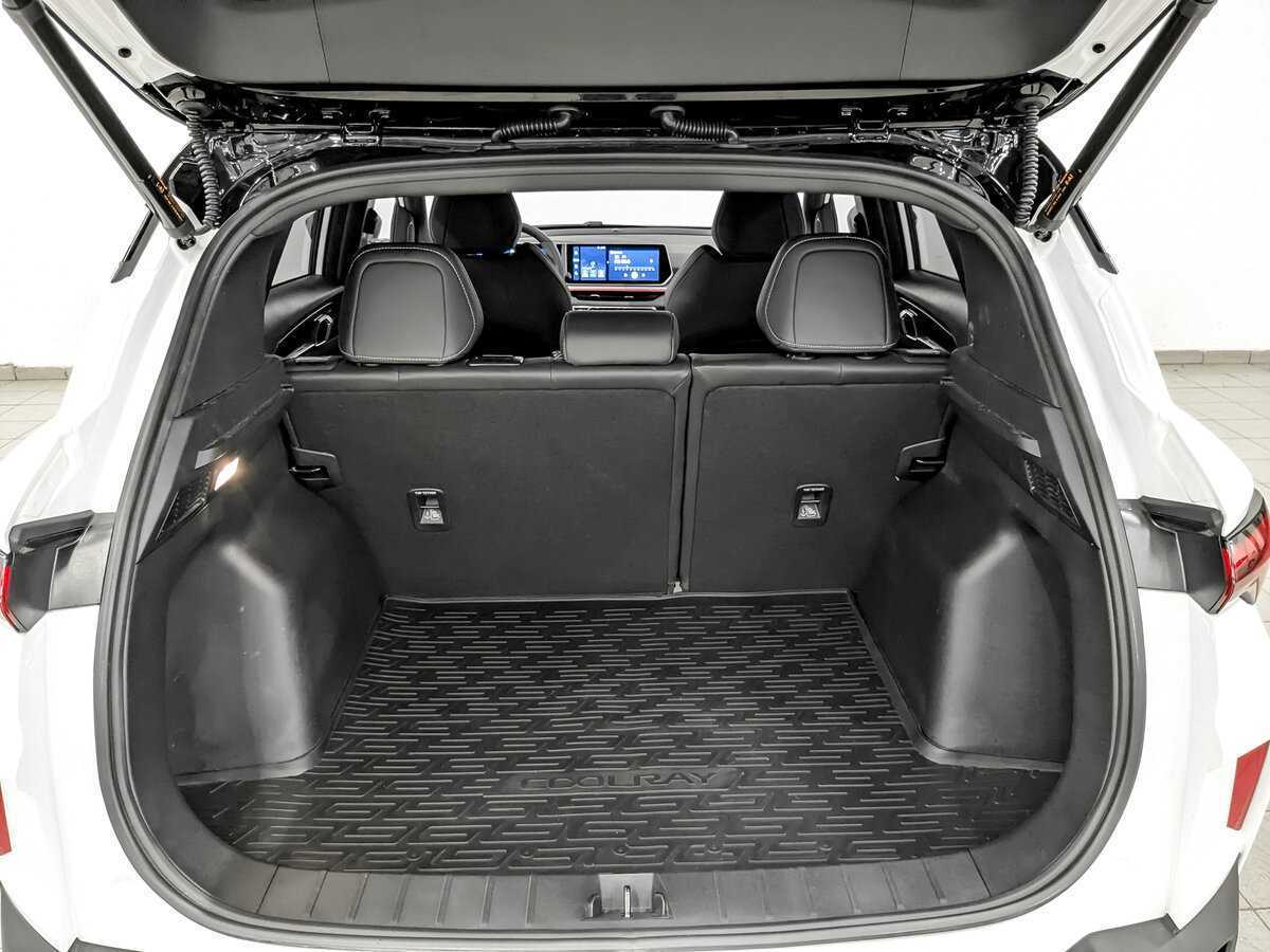 Б/У Джили Кулрэй 2024 года. Фото: #9