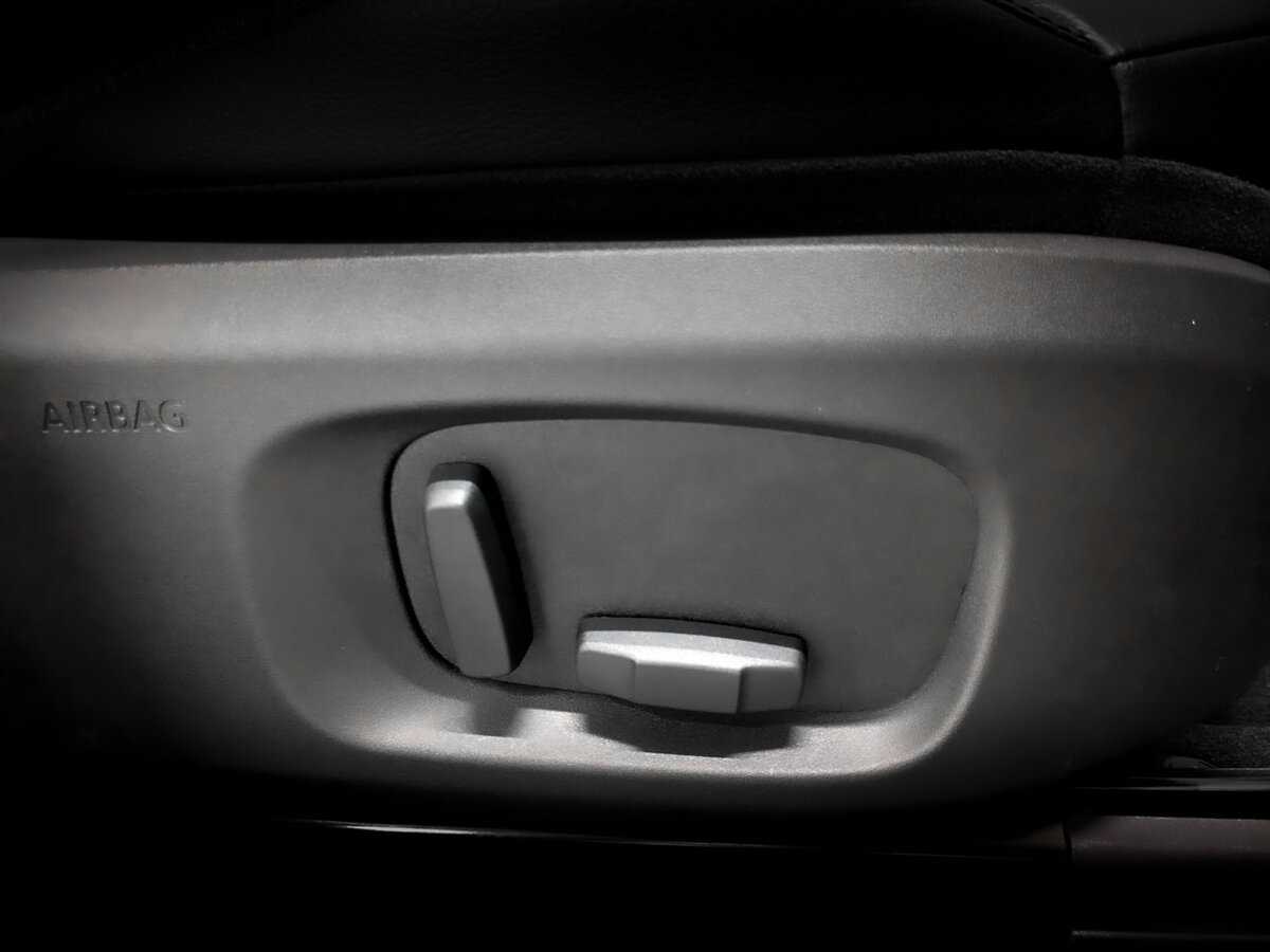 Б/У Лэнд Ровер Рэнж Ровер Эвок 2017 года. Фото: #17