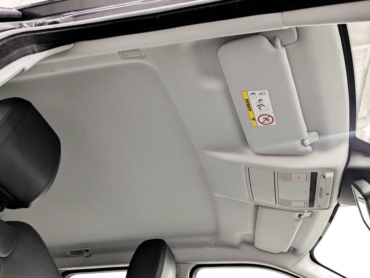 Б/У Лэнд Ровер Рэнж Ровер Эвок 2017 года. Фото: #19