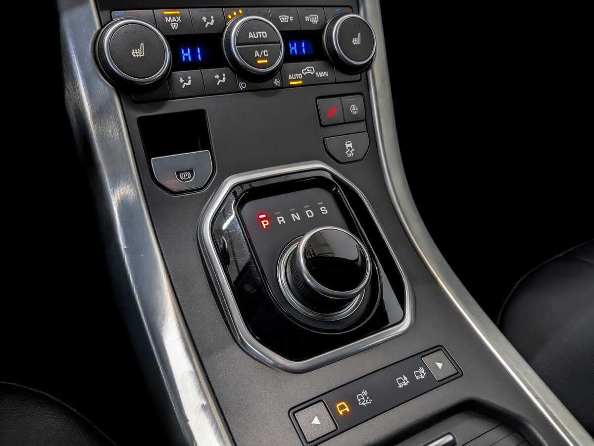 Б/У Лэнд Ровер Рэнж Ровер Эвок 2017 года. Фото: #22