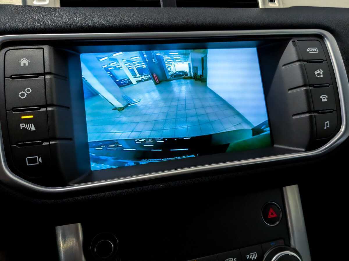 Б/У Лэнд Ровер Рэнж Ровер Эвок 2017 года. Фото: #23