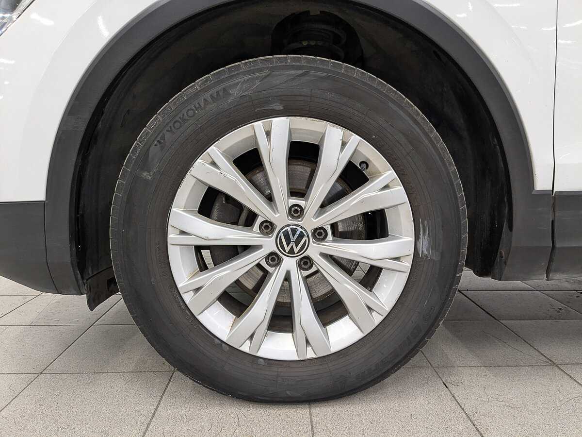 Б/У Фольксваген Тигуан 2021 года. Фото: #10