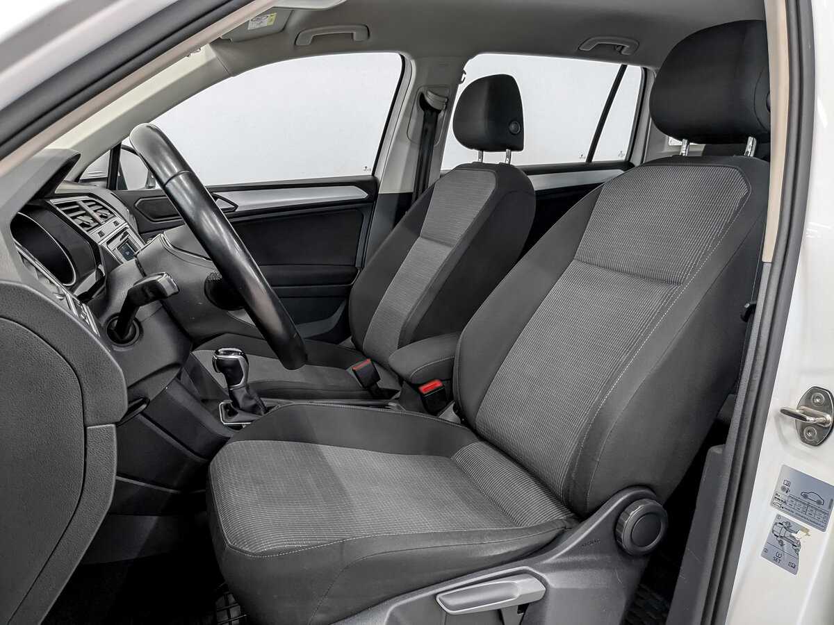 Б/У Фольксваген Тигуан 2021 года. Фото: #18