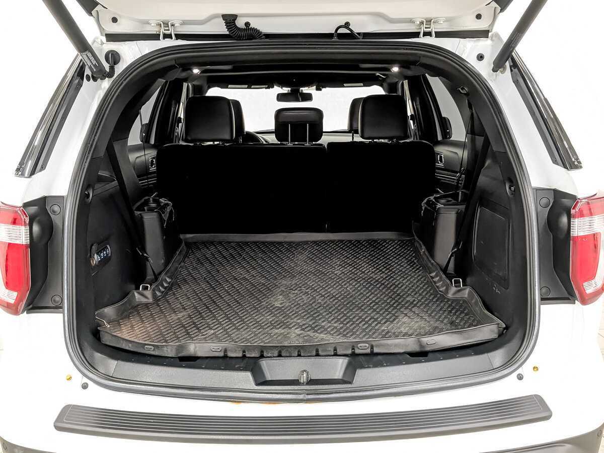 Б/У Форд Експлорер 2019 года. Фото: #9