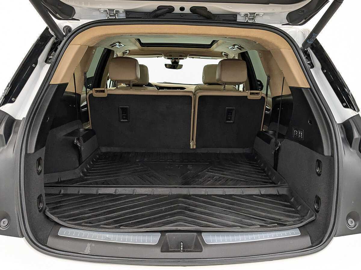 Б/У Кадиллак ИксТ6 2021 года. Фото: #9