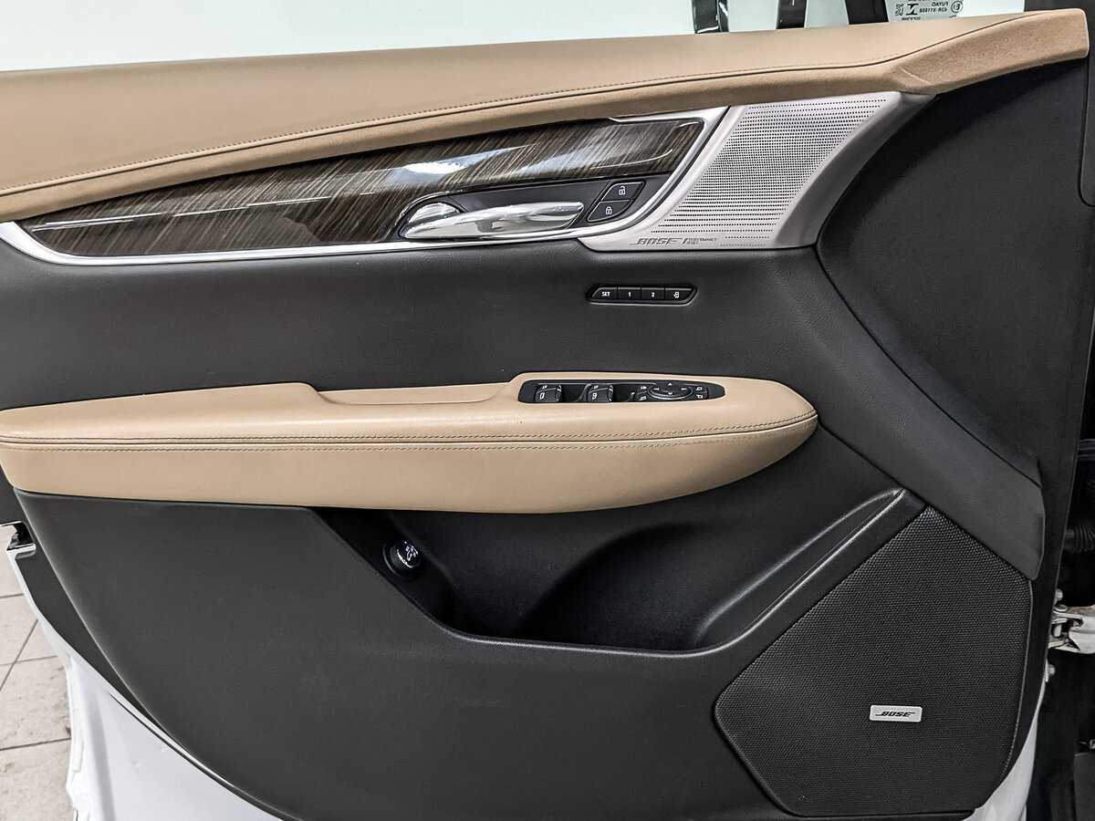 Б/У Кадиллак ИксТ6 2021 года. Фото: #16