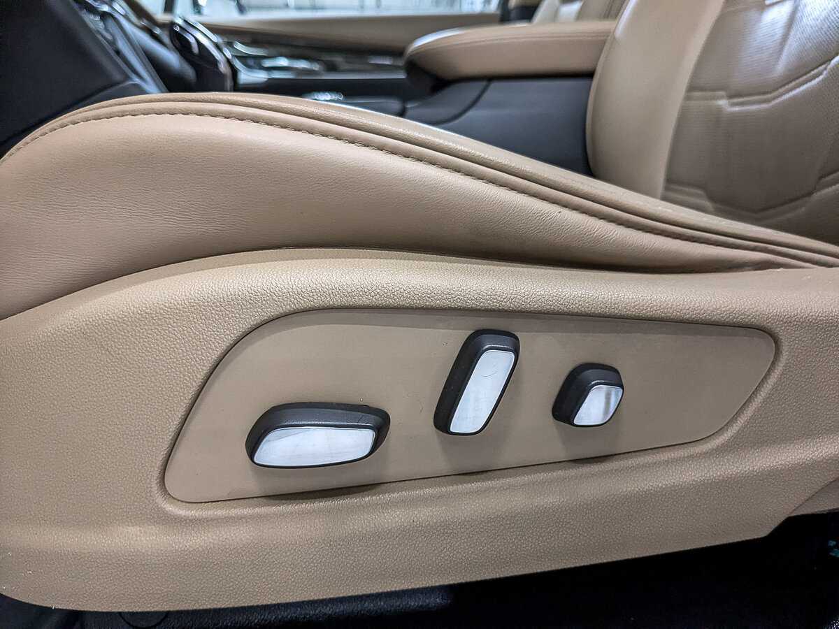 Б/У Кадиллак ИксТ6 2021 года. Фото: #26