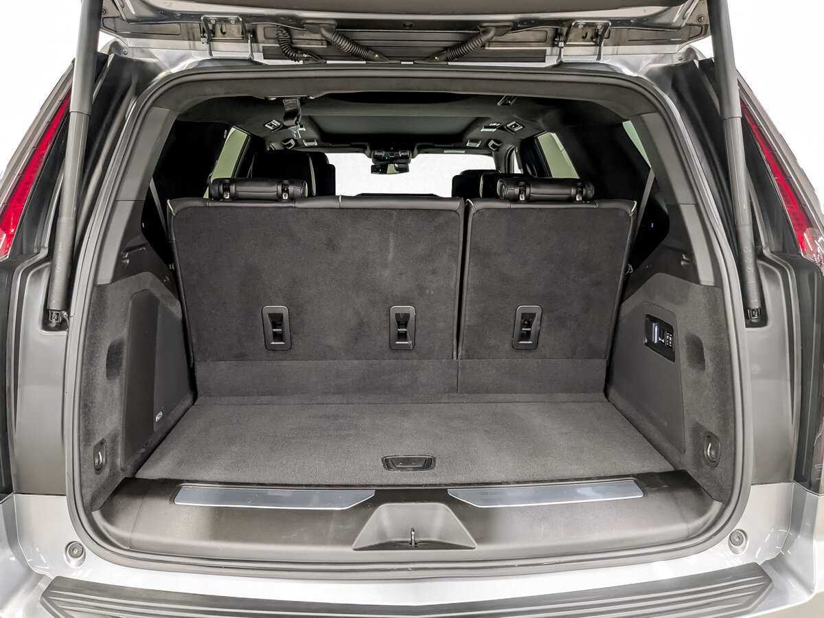 Б/У Кадиллак Эскалэйд 2021 года. Фото: #9