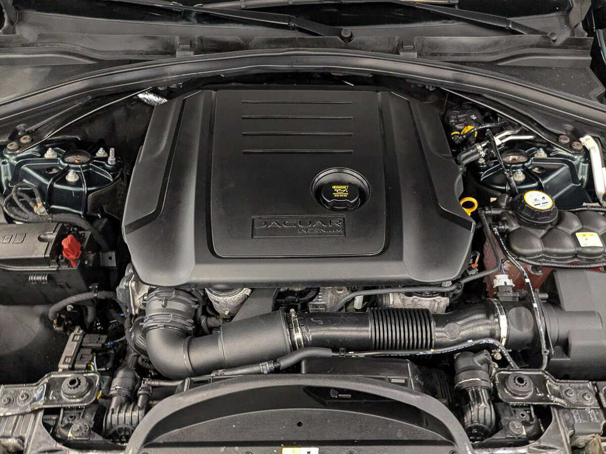 Б/У Ягуар Ф-Пэйс 2018 года. Фото: #8