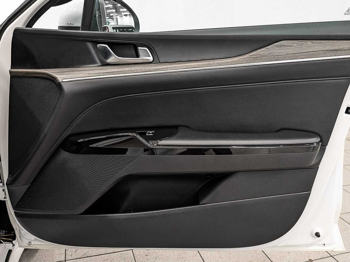 Б/У Киа К5 2022 года. Фото: #22