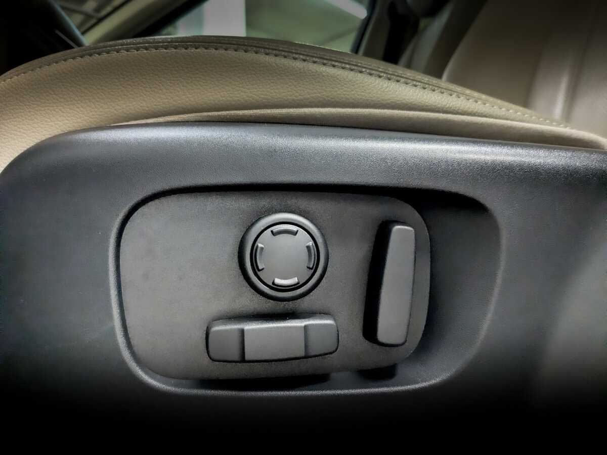 Б/У Лэнд Ровер Рэнж Ровер Велар 2020 года. Фото: #20