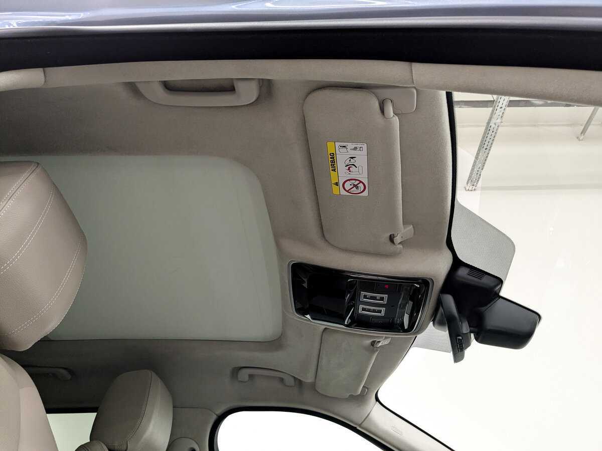 Б/У Лэнд Ровер Рэнж Ровер Велар 2020 года. Фото: #22