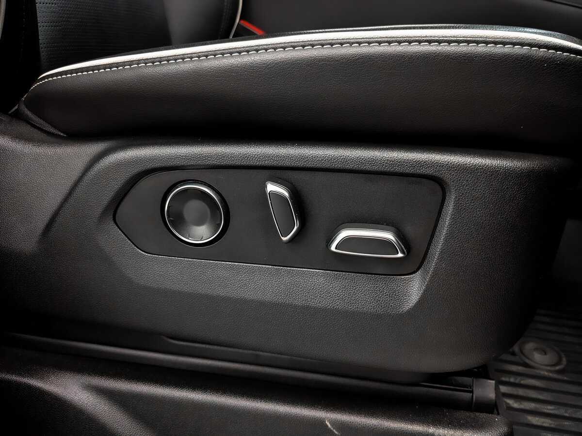 Б/У Кадиллак Эскалэйд 2021 года. Фото: #18