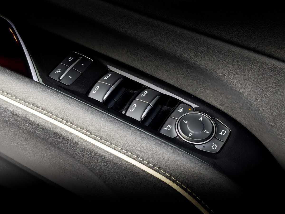 Б/У Кадиллак Эскалэйд 2021 года. Фото: #27