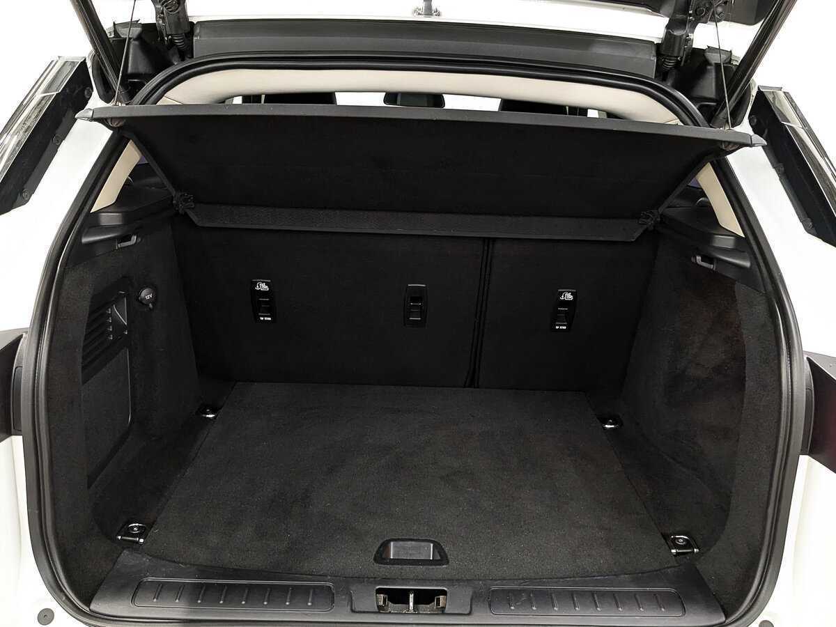 Б/У Лэнд Ровер Рэнж Ровер Эвок 2015 года. Фото: #9