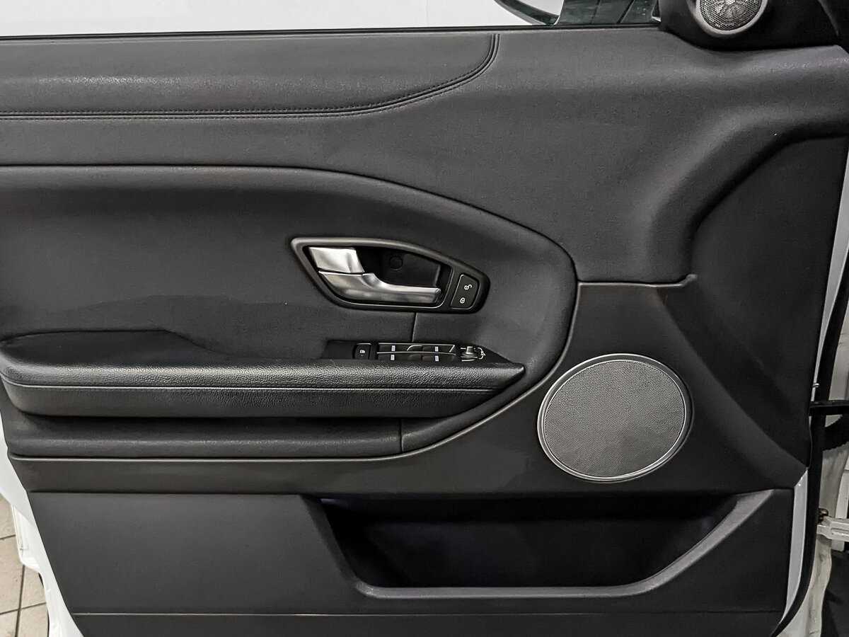 Б/У Лэнд Ровер Рэнж Ровер Эвок 2015 года. Фото: #16