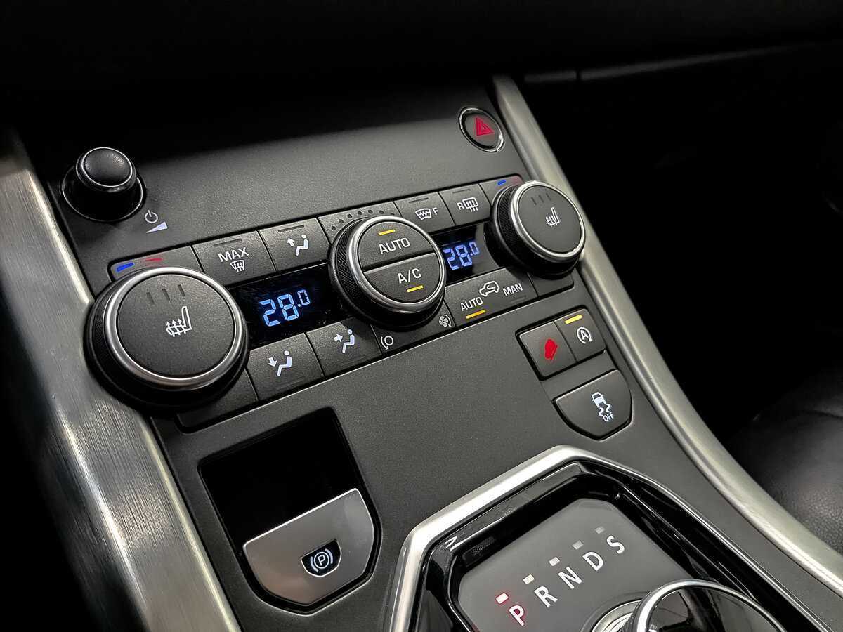 Б/У Лэнд Ровер Рэнж Ровер Эвок 2015 года. Фото: #18