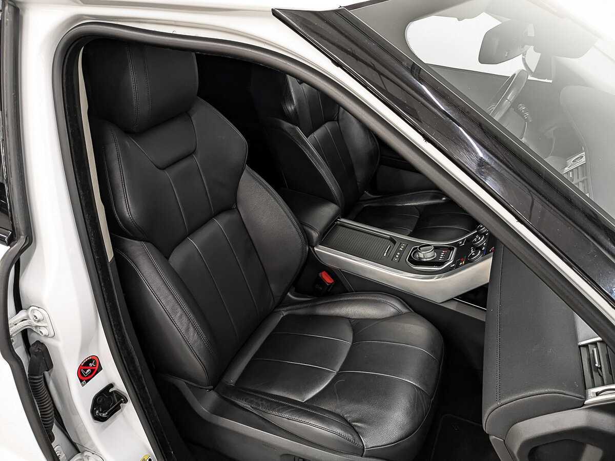 Б/У Лэнд Ровер Рэнж Ровер Эвок 2015 года. Фото: #21