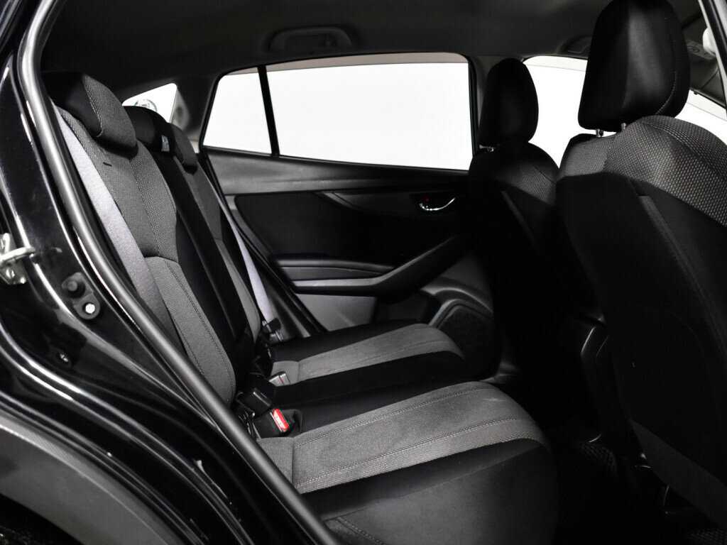 Б/У Субару ИксВи 2018 года. Фото: #9