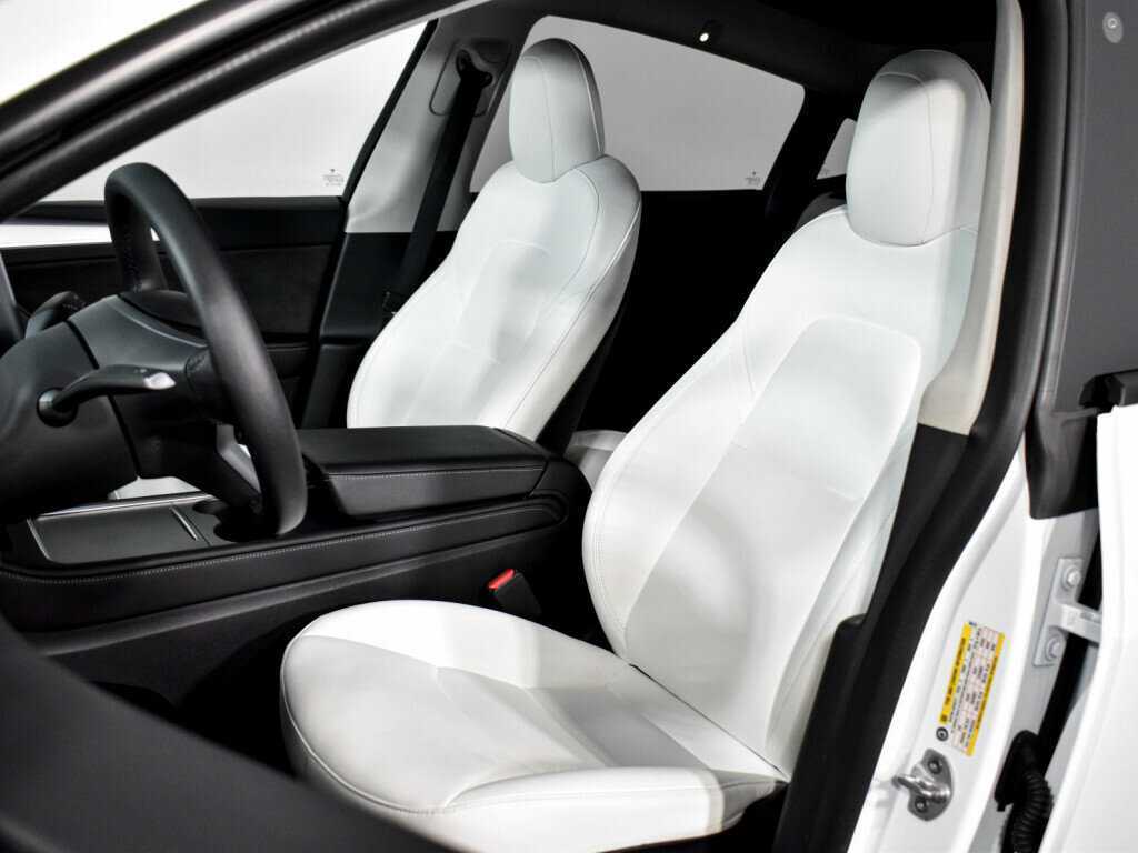 Б/У Тесла Модел У 2022 года. Фото: #15