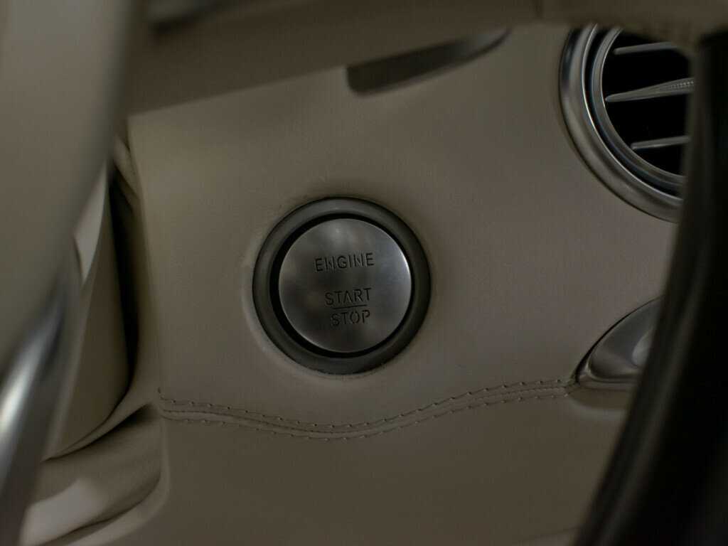 Б/У Мерседес-Бенц С-Класс АМГ 2015 года. Фото: #13