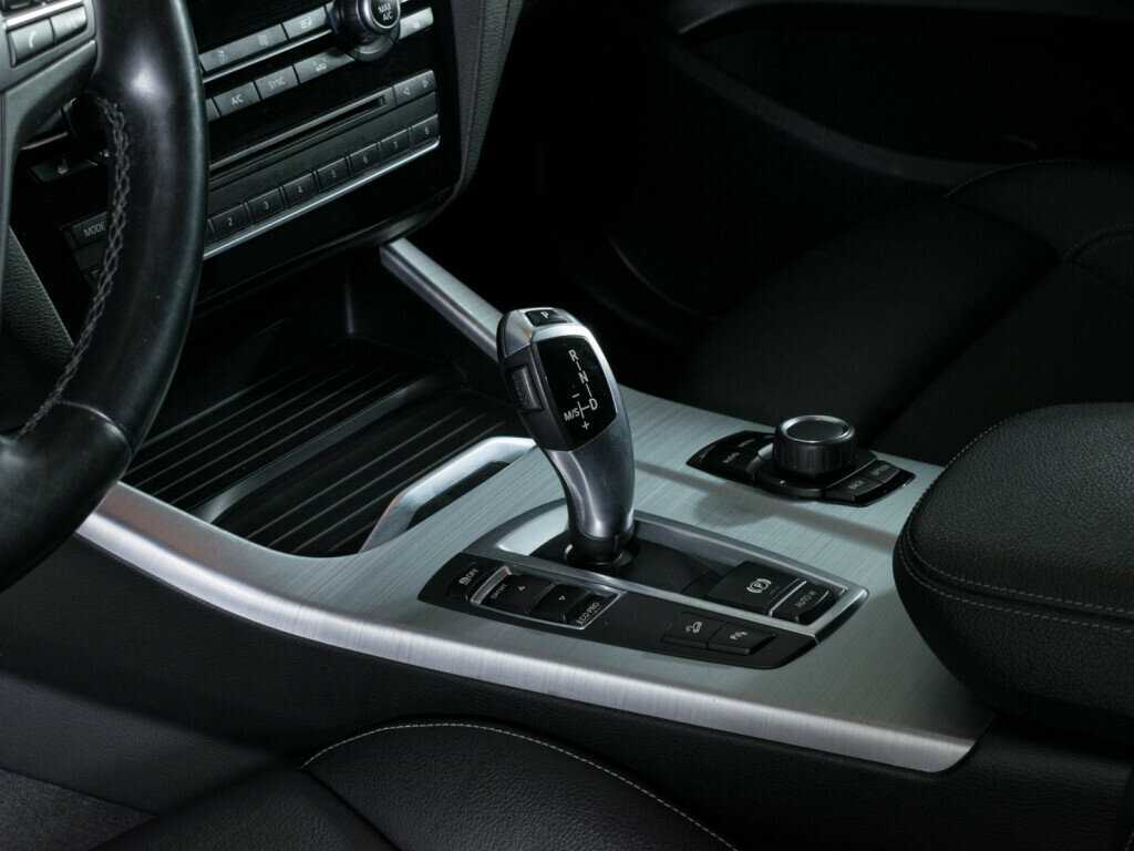 Б/У БМВ Икс3 2015 года. Фото: #14