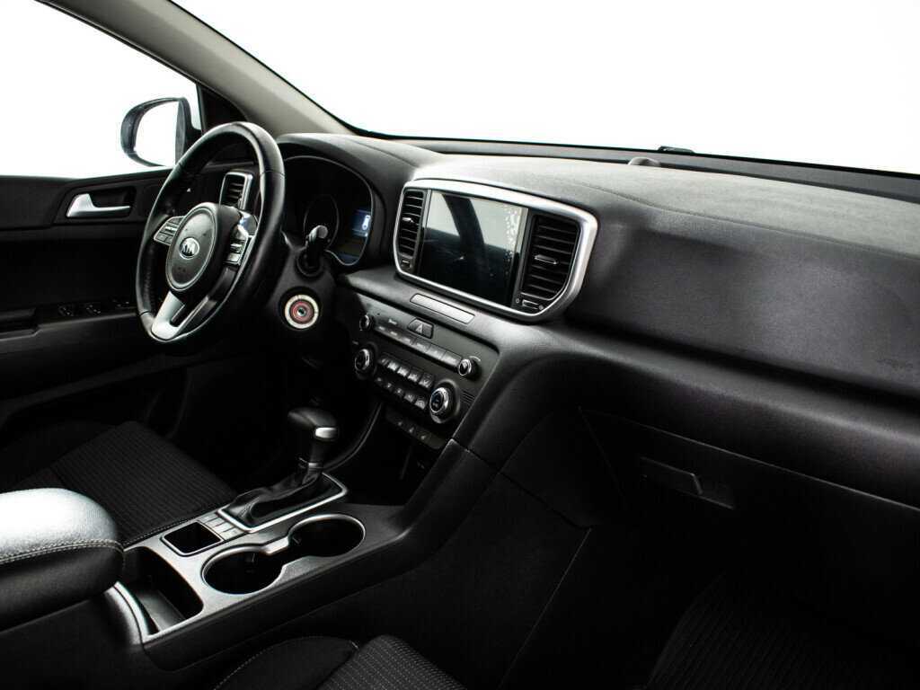 Б/У Киа Спортейдж 2020 года. Фото: #8