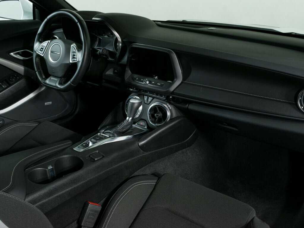 Б/У Шевроле Камаро 2022 года. Фото: #7