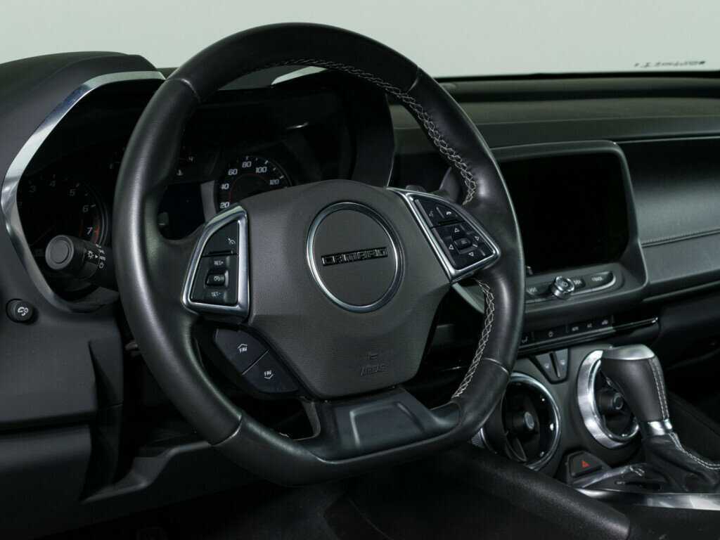 Б/У Шевроле Камаро 2022 года. Фото: #10