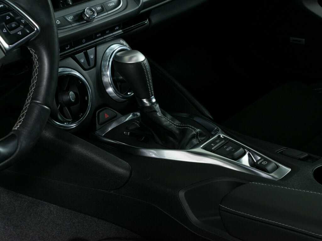 Б/У Шевроле Камаро 2022 года. Фото: #11