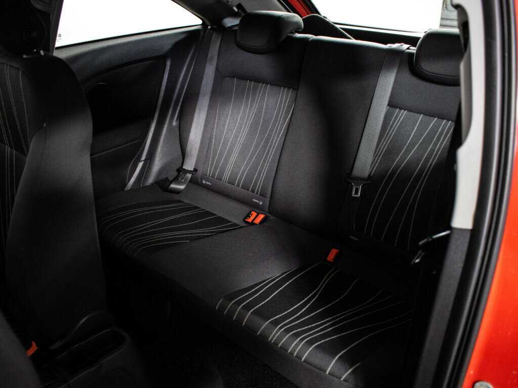 Б/У Опель Корса 2010 года. Фото: #9