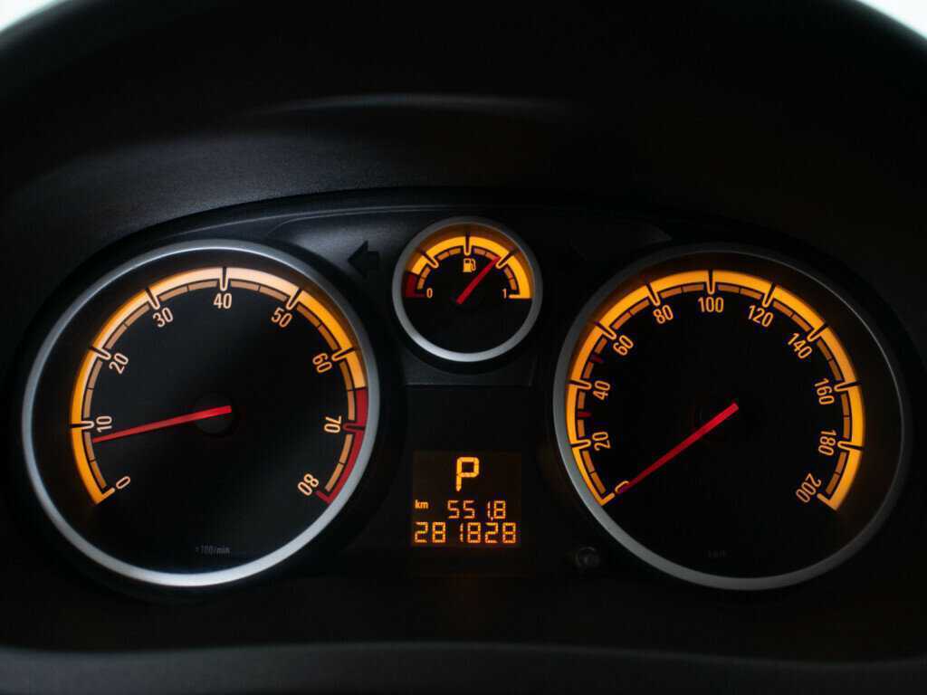 Б/У Опель Корса 2010 года. Фото: #11