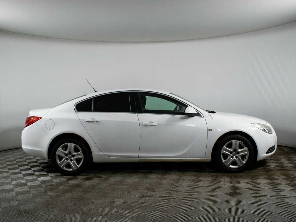 Б/У Опель Инсигния 2011 года. Фото: #3