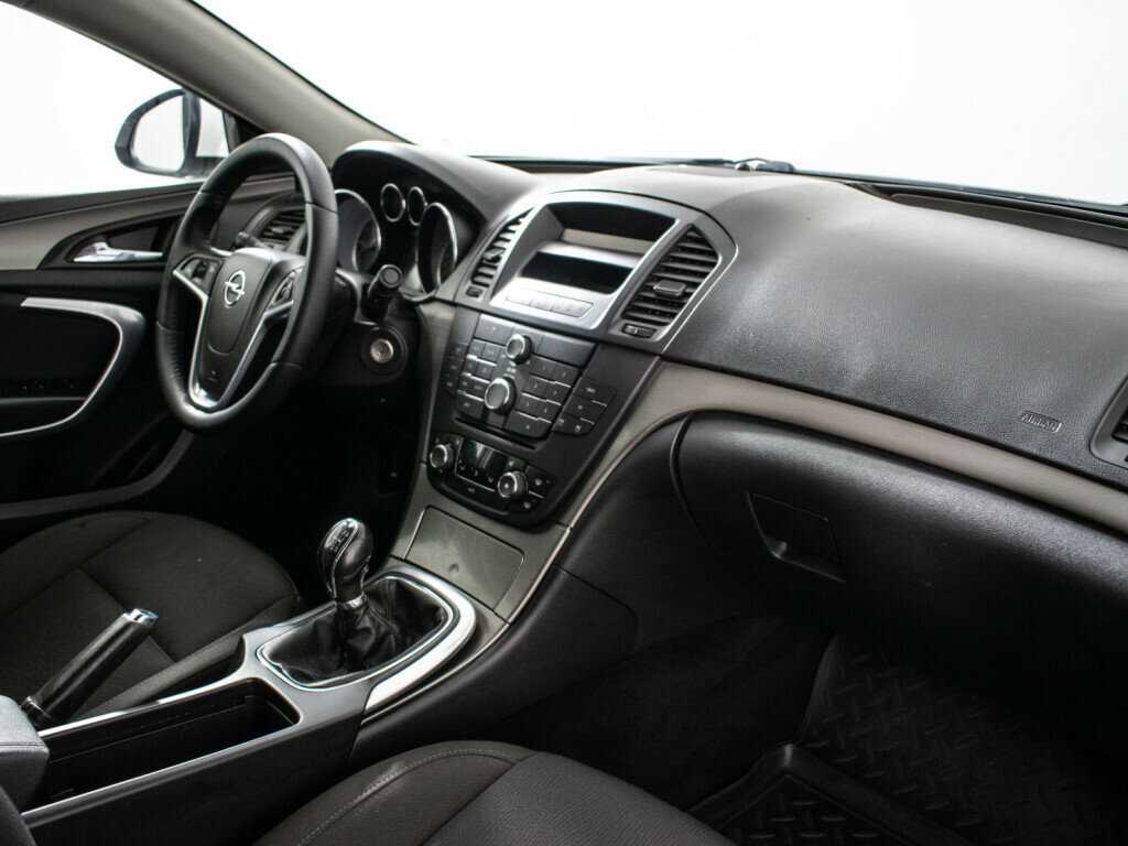 Б/У Опель Инсигния 2011 года. Фото: #8