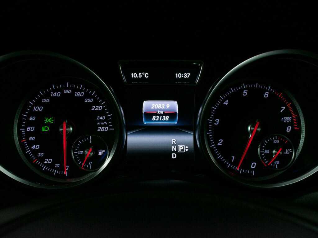 Б/У Мерседес-Бенц ГЛЕ 2015 года. Фото: #13