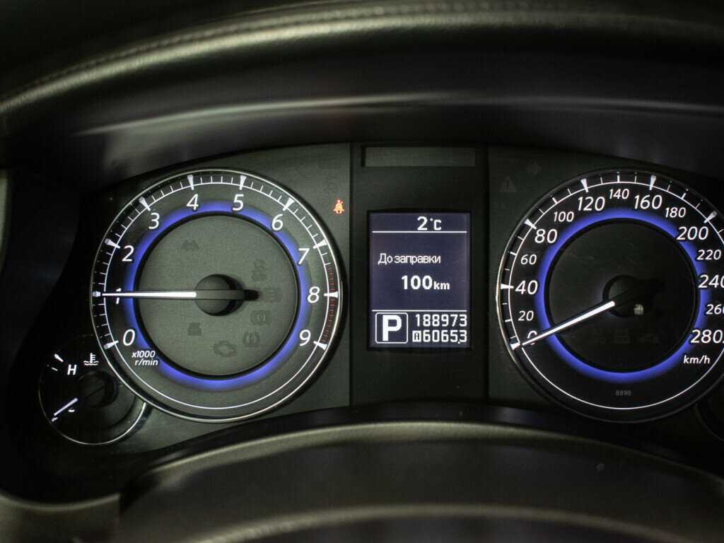 Б/У Инфинити ЕИкс 2012 года. Фото: #8