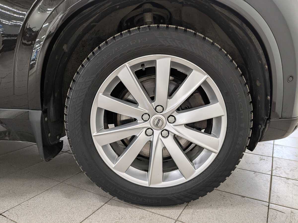 Б/У Вольво ИксЦ90 2015 года. Фото: #11