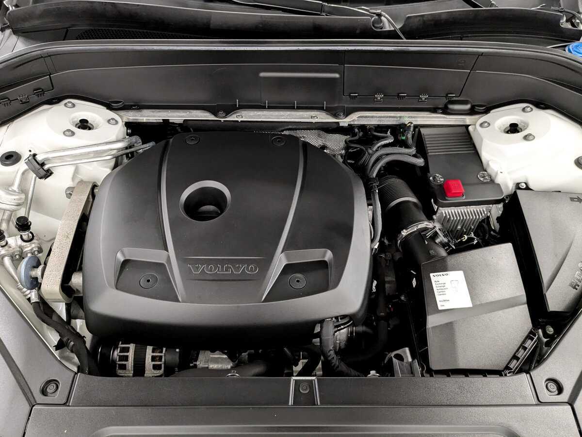 Б/У Вольво ИксЦ90 2017 года. Фото: #8