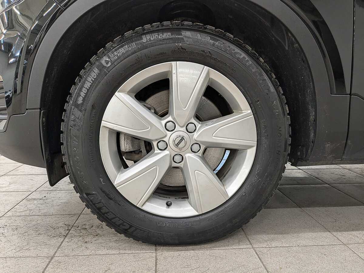 Б/У Вольво ИксЦ40 2019 года. Фото: #11