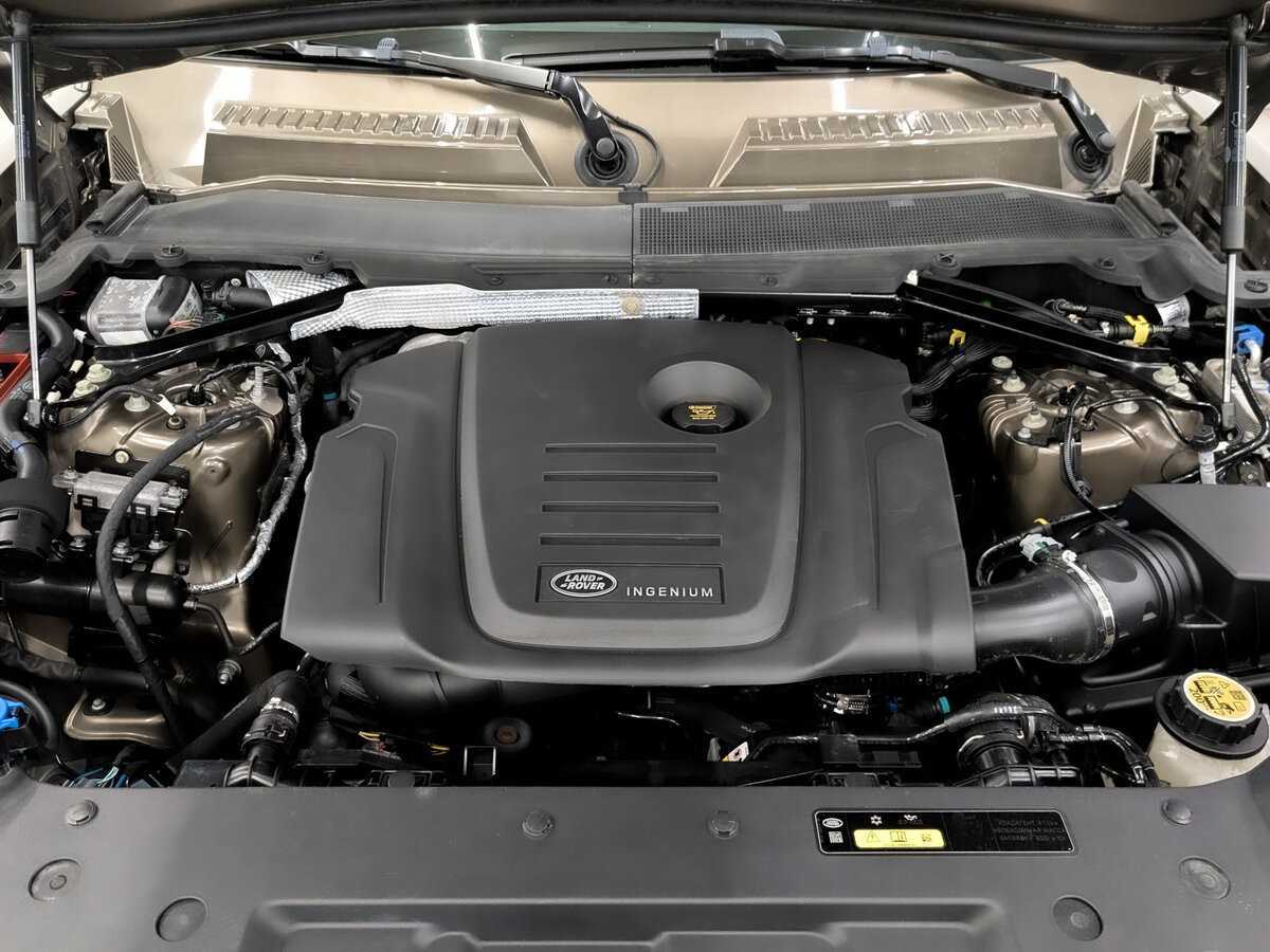 Б/У Лэнд Ровер Дефендер 2021 года. Фото: #8