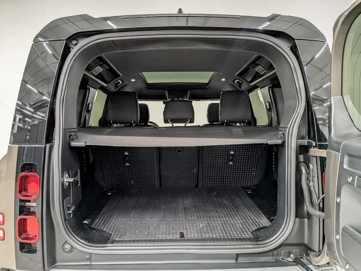 Б/У Лэнд Ровер Дефендер 2021 года. Фото: #9