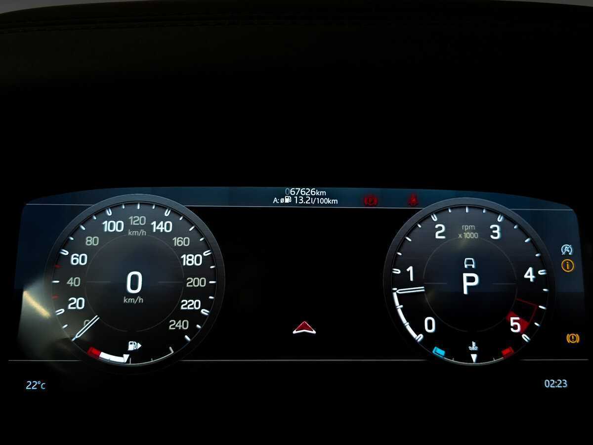 Б/У Лэнд Ровер Дефендер 2021 года. Фото: #12