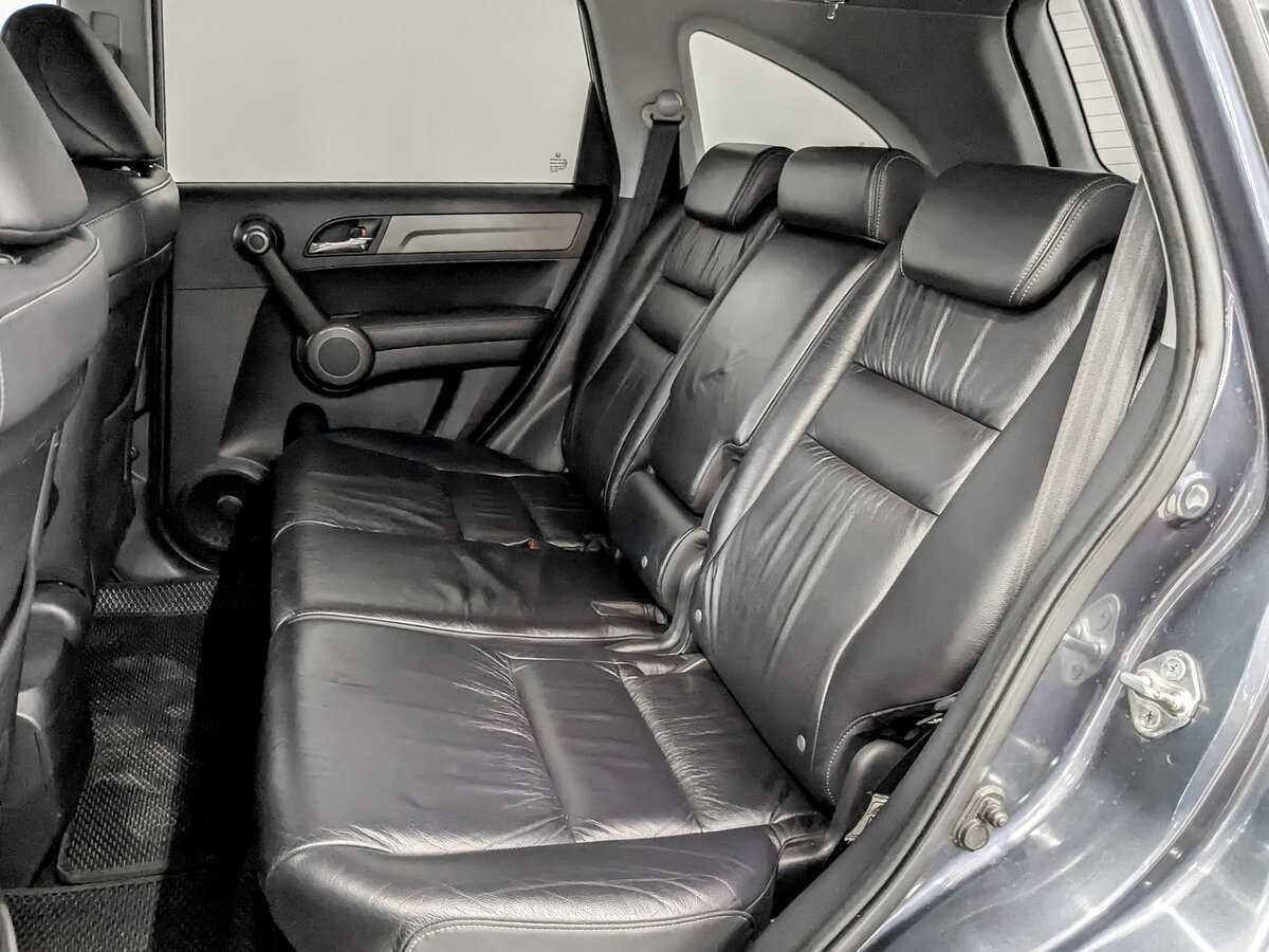 Б/У Хонда ЦР-В 2011 года. Фото: #11