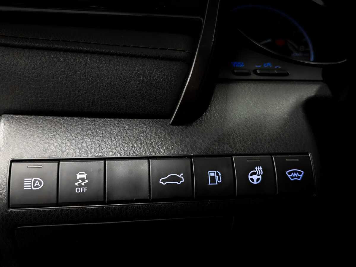 Б/У Тойота Камри 2019 года. Фото: #26